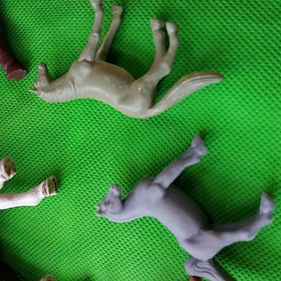 Assorted Horse Figurine Set - Black, Brown, Gray - Set Of 7. - Picture 6 of 10